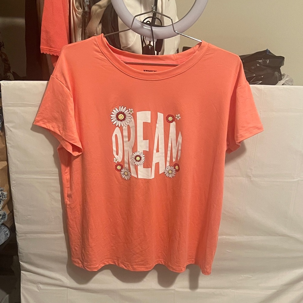 Peach Dream Graphic T-Shirt